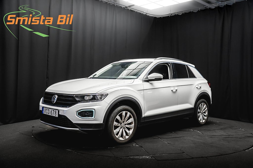 Volkswagen T-Roc TSI Plus BRÄNSLEVÄRM ADAPTIV-FART CARPLAY 