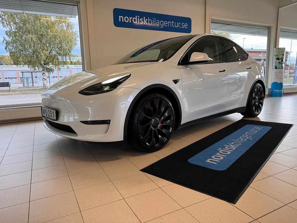 Tesla Model Y AWD Performance Drag *3700mil*Norrbottensbil*