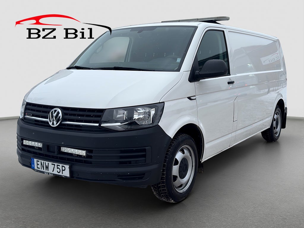 Volkswagen Transporter T32 2.0 TDI 4M Lång 204 hk Värmare Drag VInredd BKamera