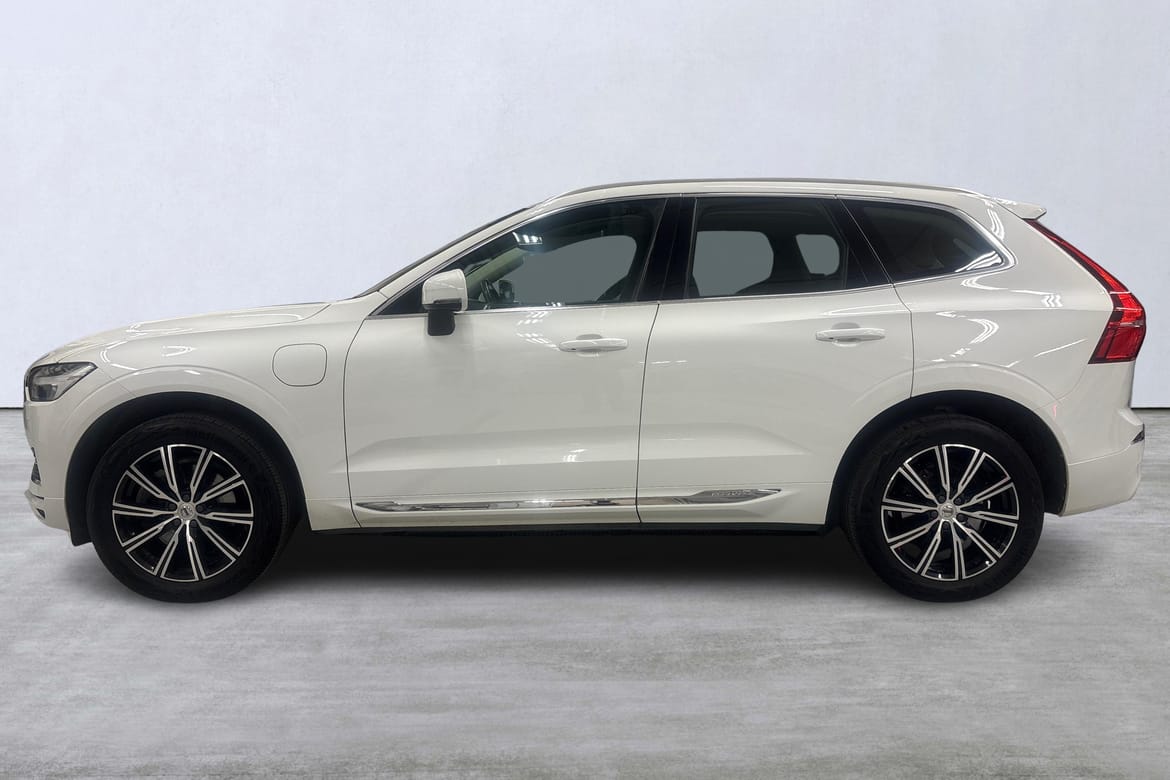 Volvo XC60 T6 Expression 2021, photo 2/10