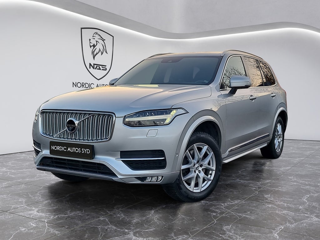 Volvo XC90 D5 AWD / Inscription / Drag / Kamera / GPS