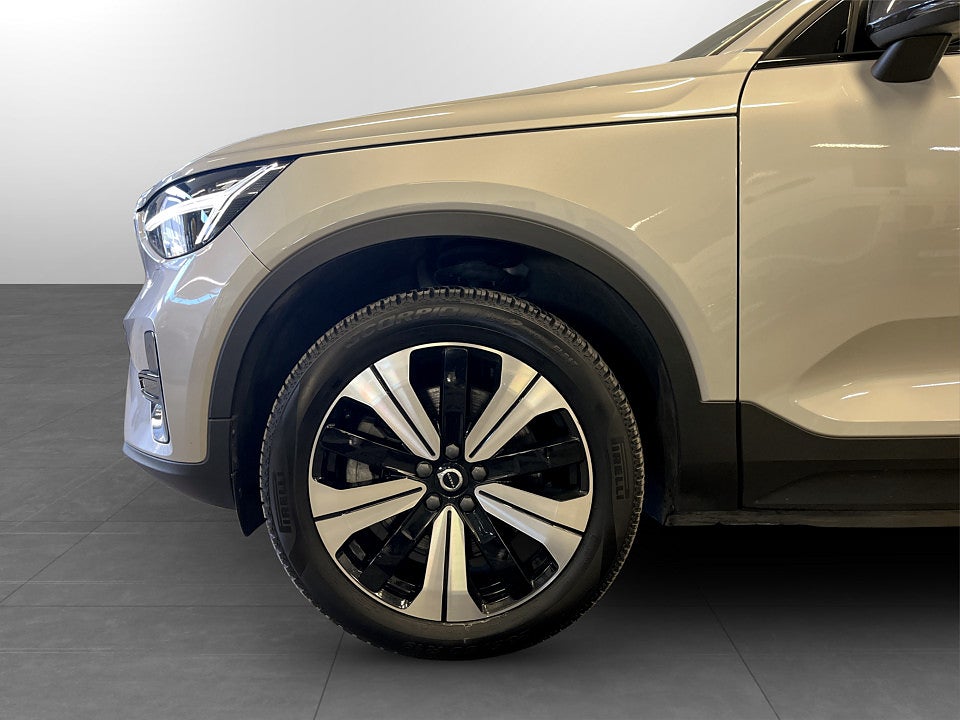 Bild på Volvo XC40 Core Recharge Single Motor 230hk Aut B-KAMERA CARPLAY
