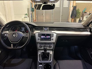 Kombi Volkswagen Passat 16 av 25