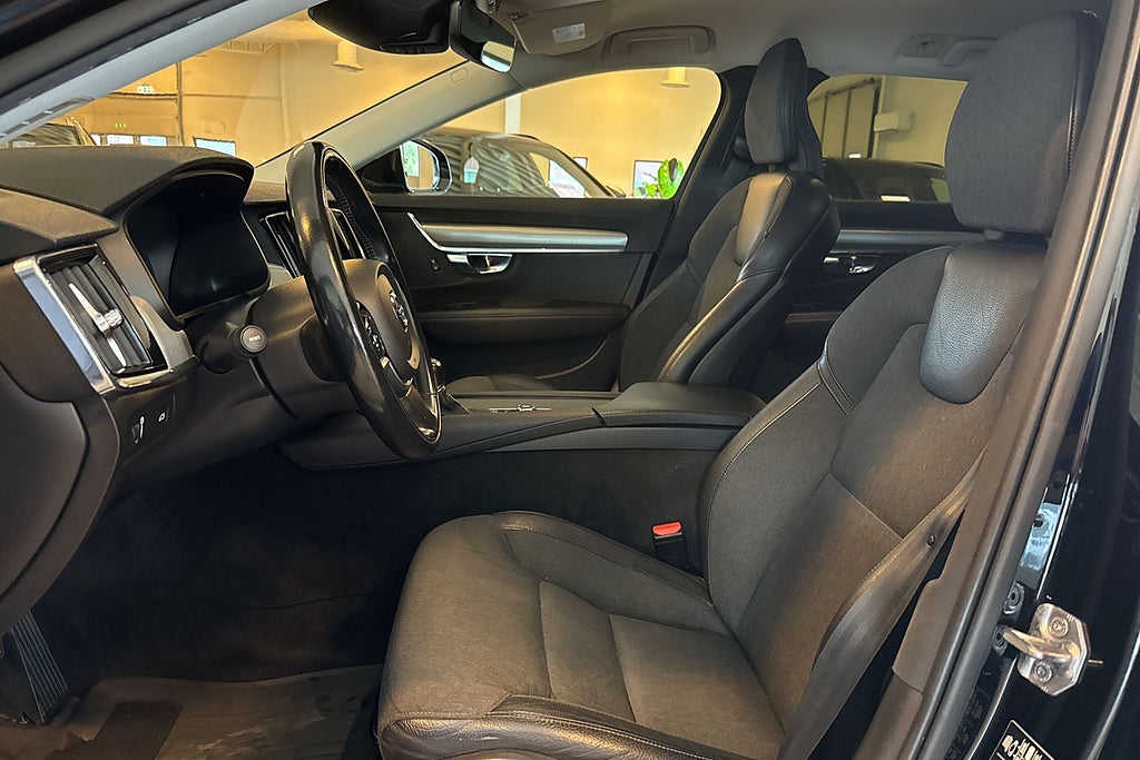 Volvo V90 T4 Geartronic Momentum Drag Värmare B-kamera Sov Hjul  miniatyr 10