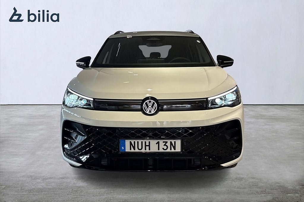 Volkswagen Tiguan eHybrid R-Line SWE Edition 1.5 272hk 6 vxl DSG