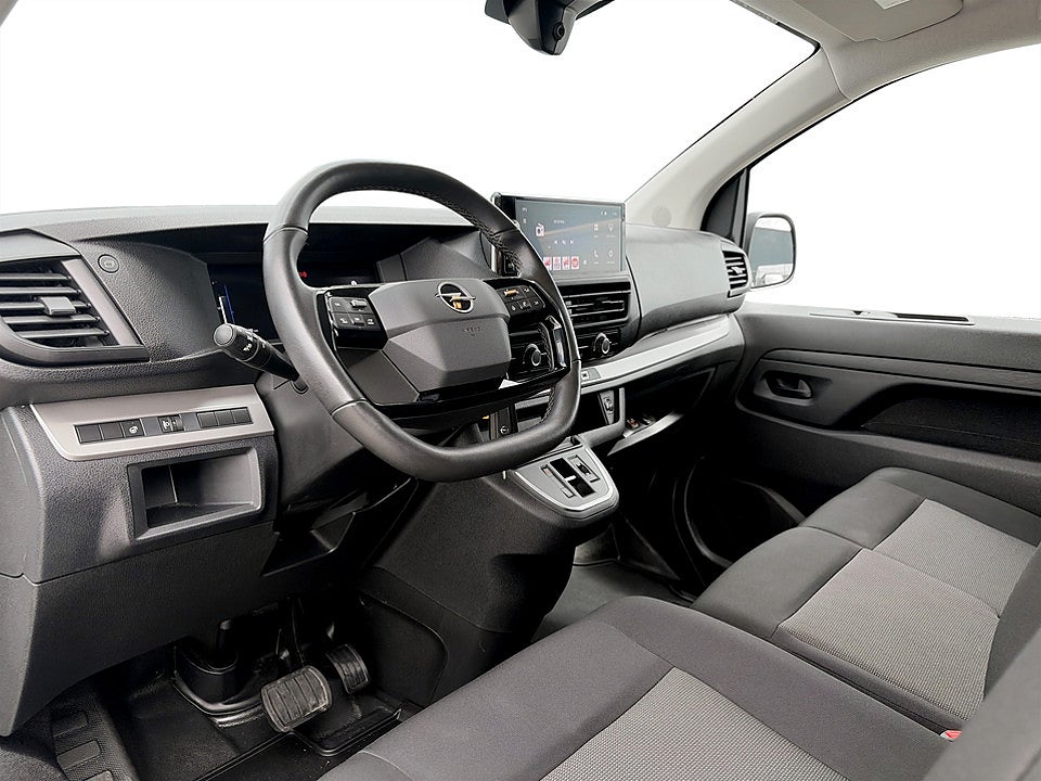 Bild på Opel Vivaro 2.0 BHDi 145hk Aut L3 B-KAMERA CARPLAY 3-SITS 