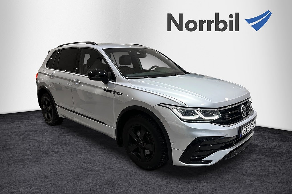 Volkswagen Tiguan R-Line TDI 200 BlackStyle Drag/värmare/Ljudpaket