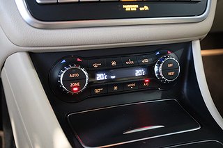SUV Mercedes-Benz GLA 18 av 25