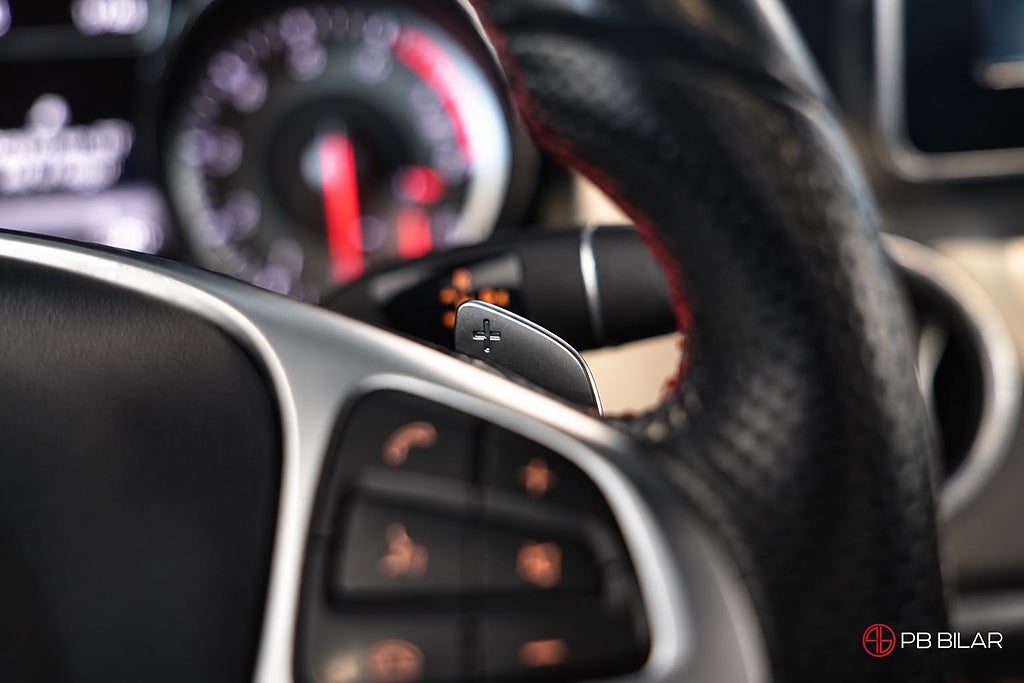 Mercedes-Benz CLA200
