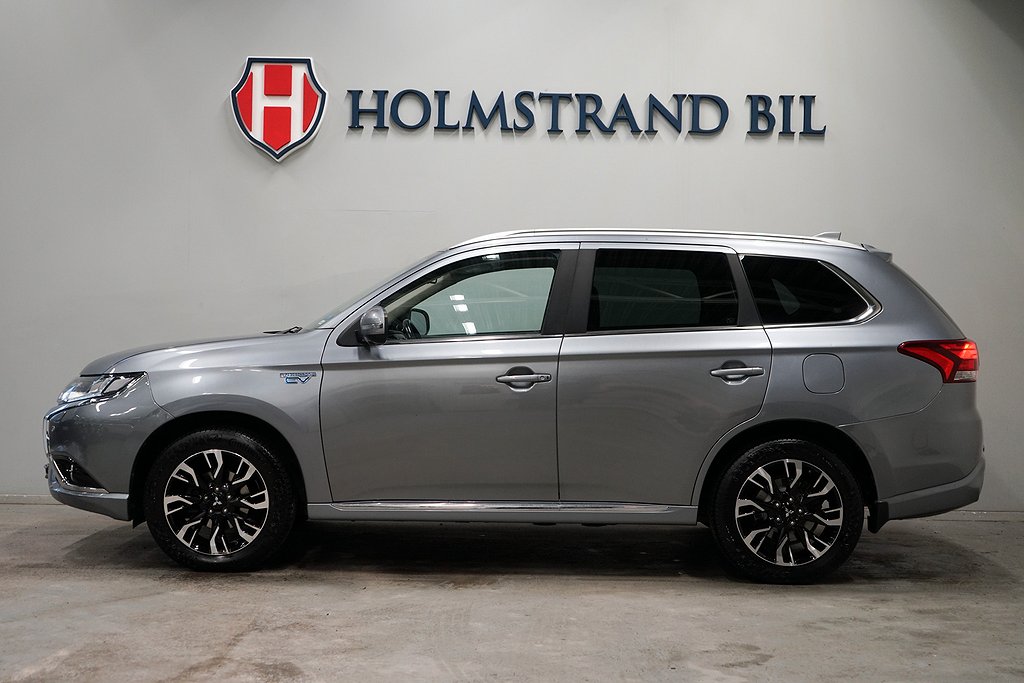 Mitsubishi Outlander PHEV CVT 203hk Business Drag 360 Läder