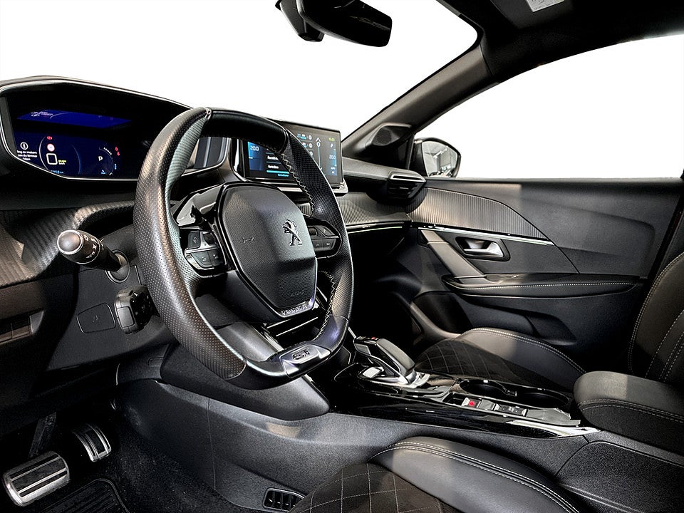 Bild på Peugeot E-208 GT Pack 50kWh 136hk Aut B-KAMERA NAVI