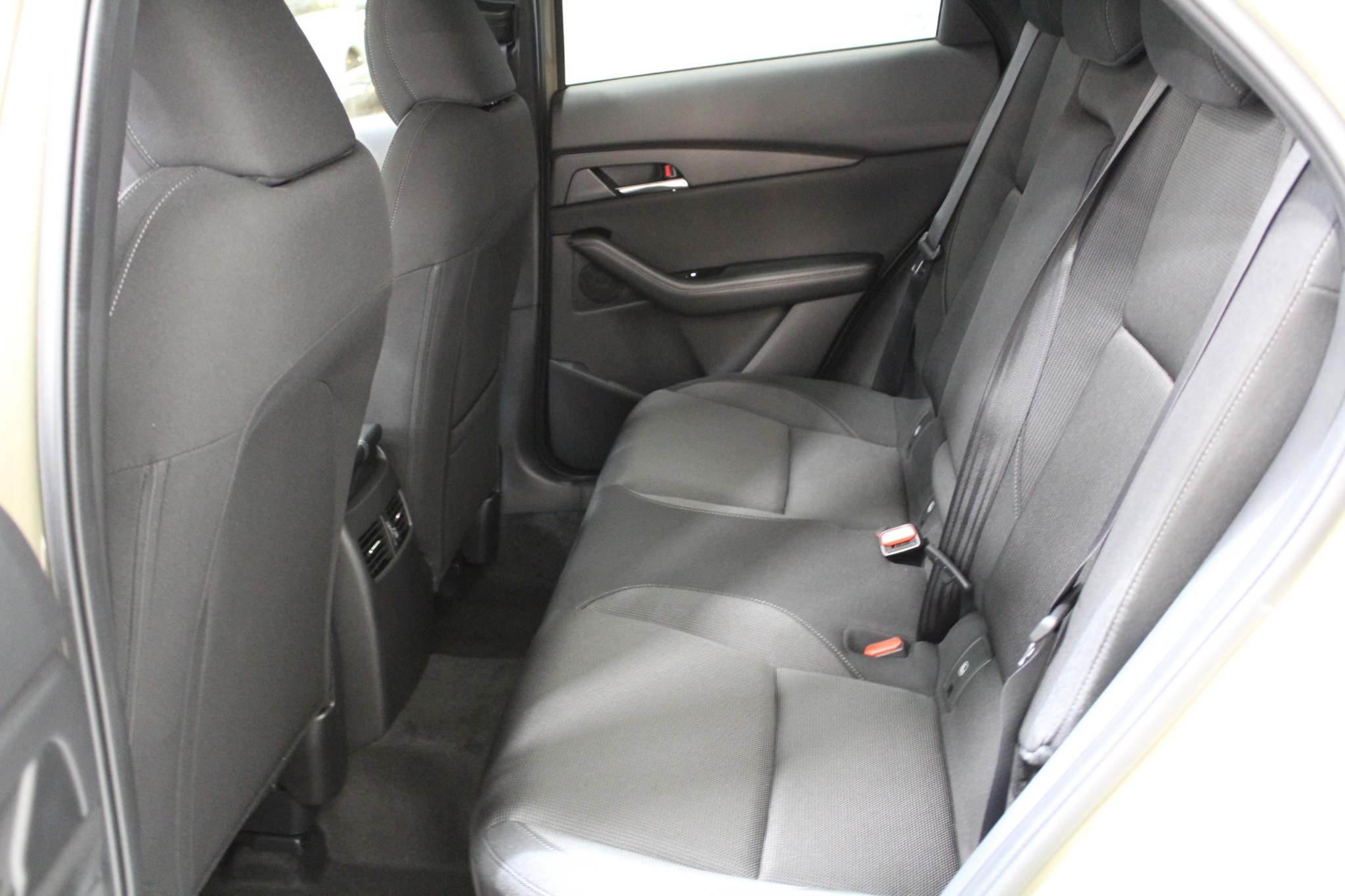 Mazda CX-30 2025, bild 4/10