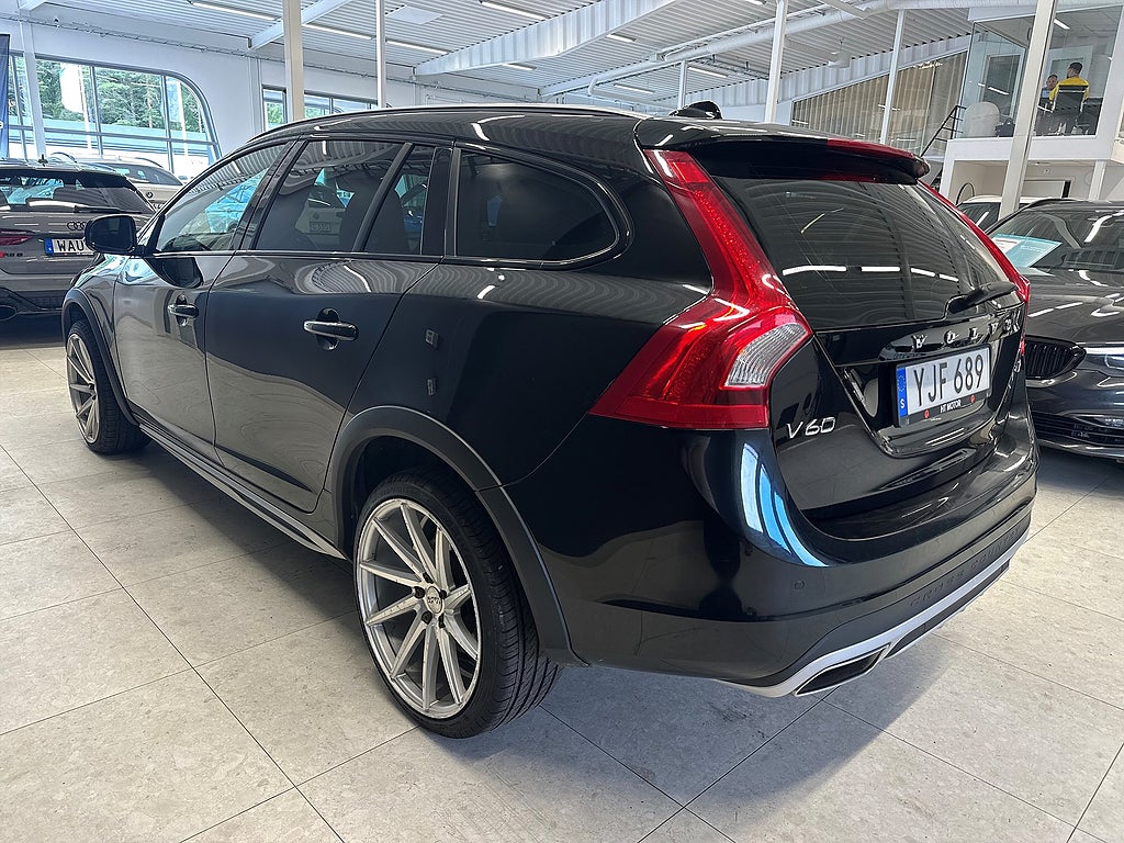 Volvo V60 Cross Country D3 Geartronic, Bussnies Advanced 4.99% Ränta/R