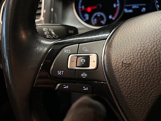 Volkswagen Golf 5-dörrar 1.6 TDI Dragkrok/SoV/Värmare/Kamera