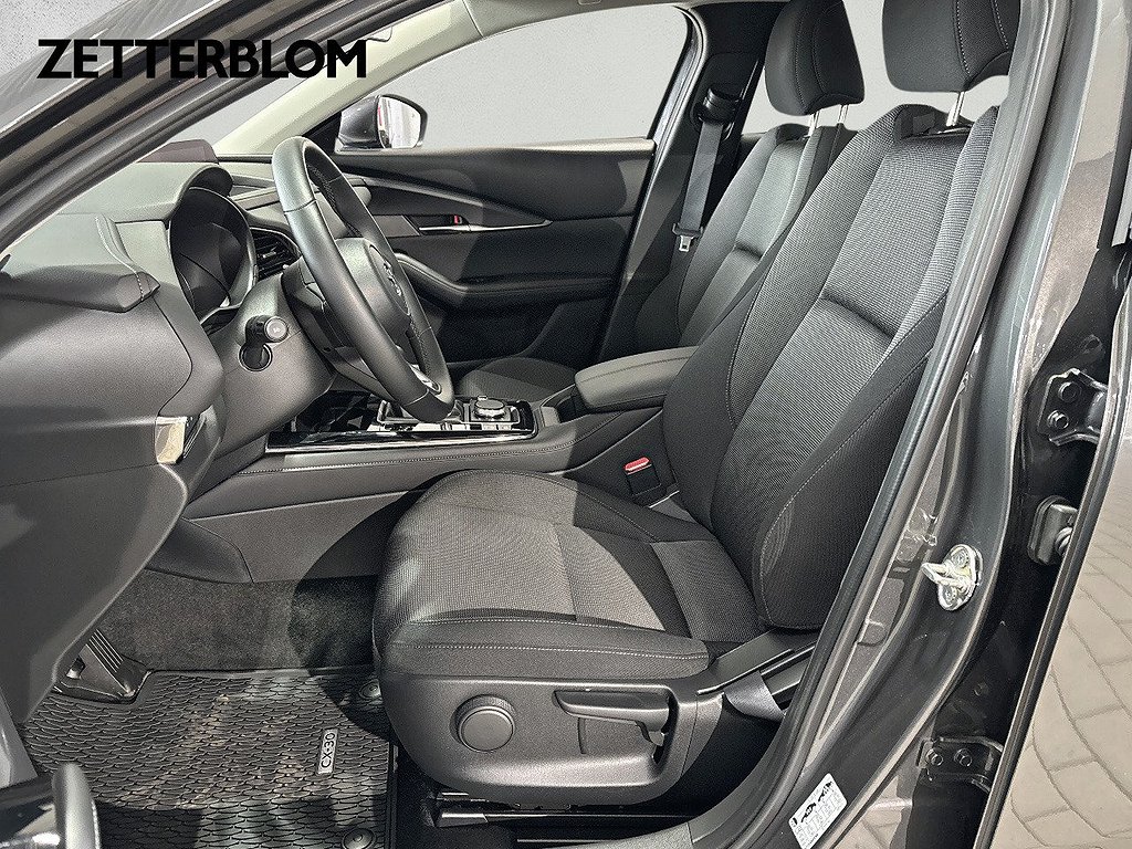 SUV Mazda CX-30 7 av 27