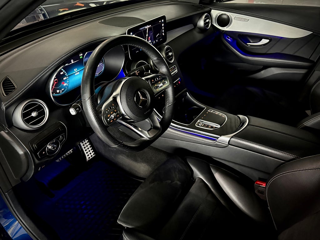 Mercedes-Benz GLC 220 d 4MATIC AMG Värmare Digital  Cockpit - bild 3