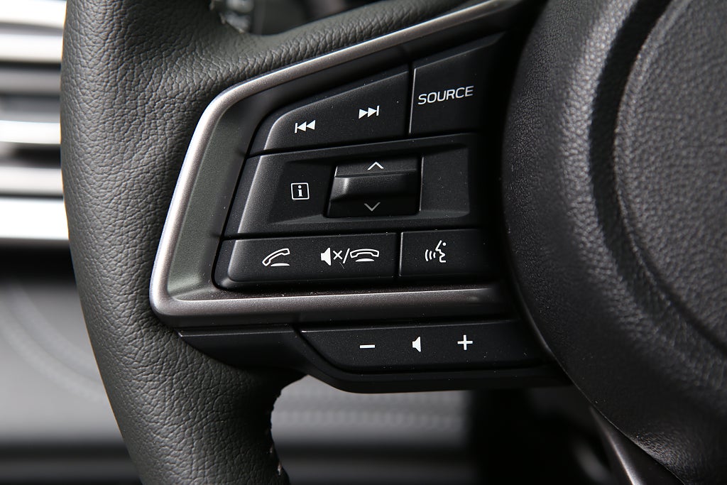 Subaru Outback Limited | 3 fria Service.