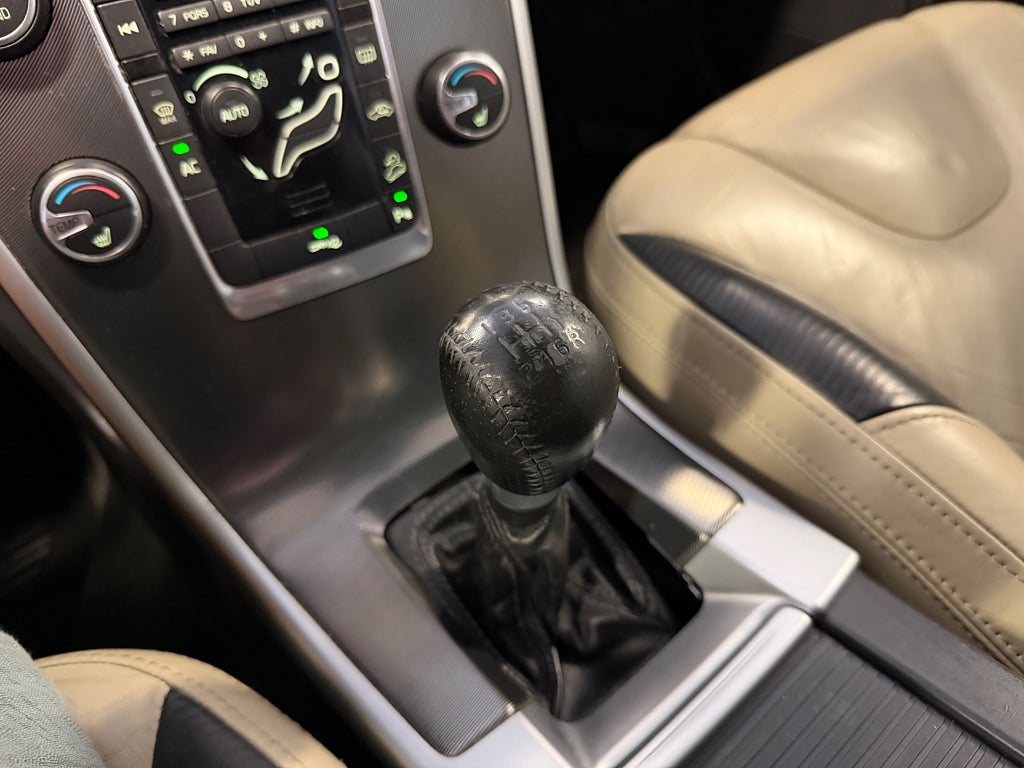 Volvo XC60 2012 - miniatyr 14