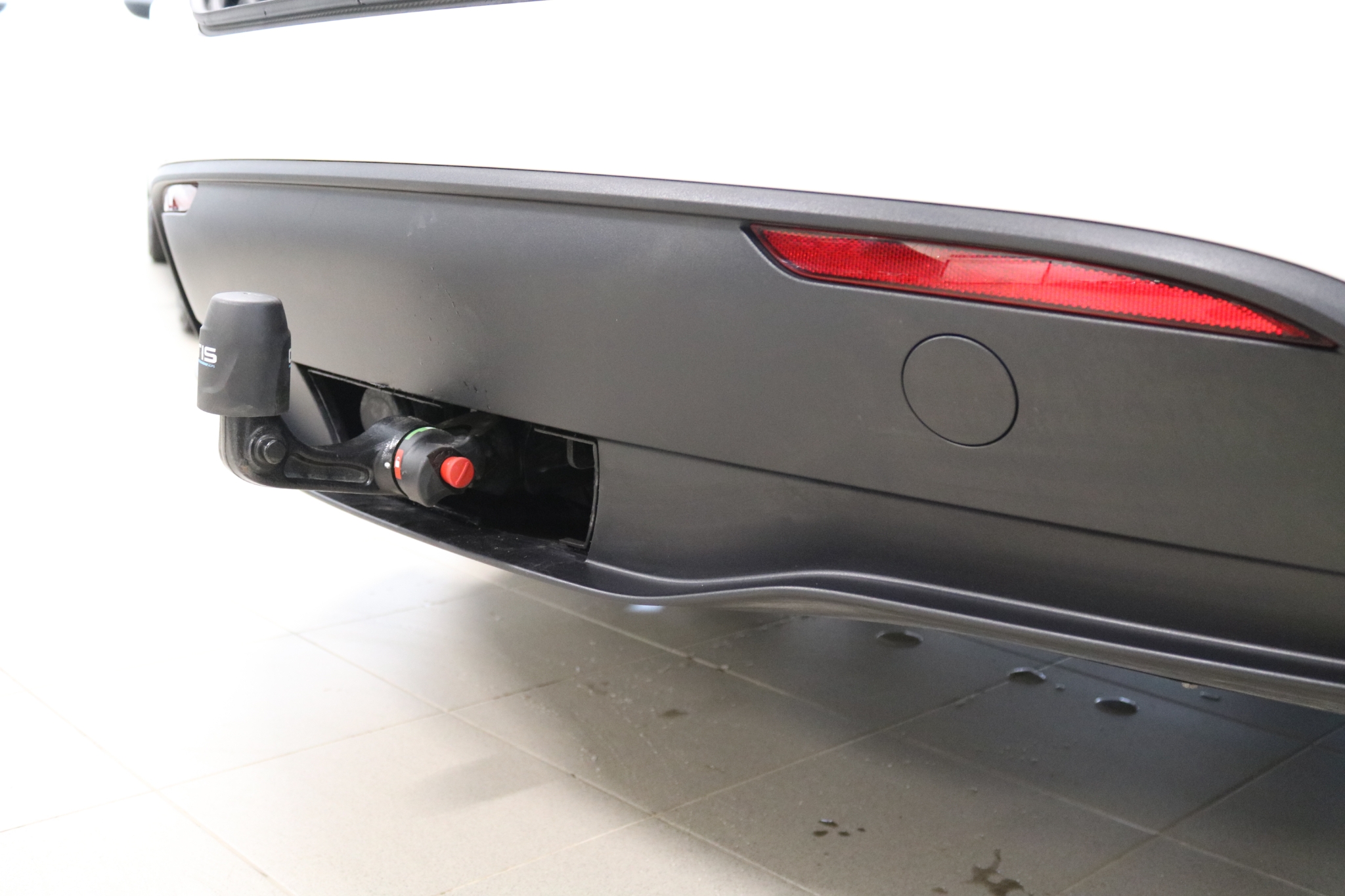 Tesla Model Y Standard Range RWD 2023, bild 5/55