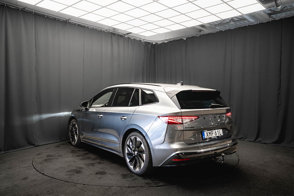 Skoda Enyaq iV 80x SPORTLINE PANO CRYSTAL DRAG 21'' 360° CANTON MOMS