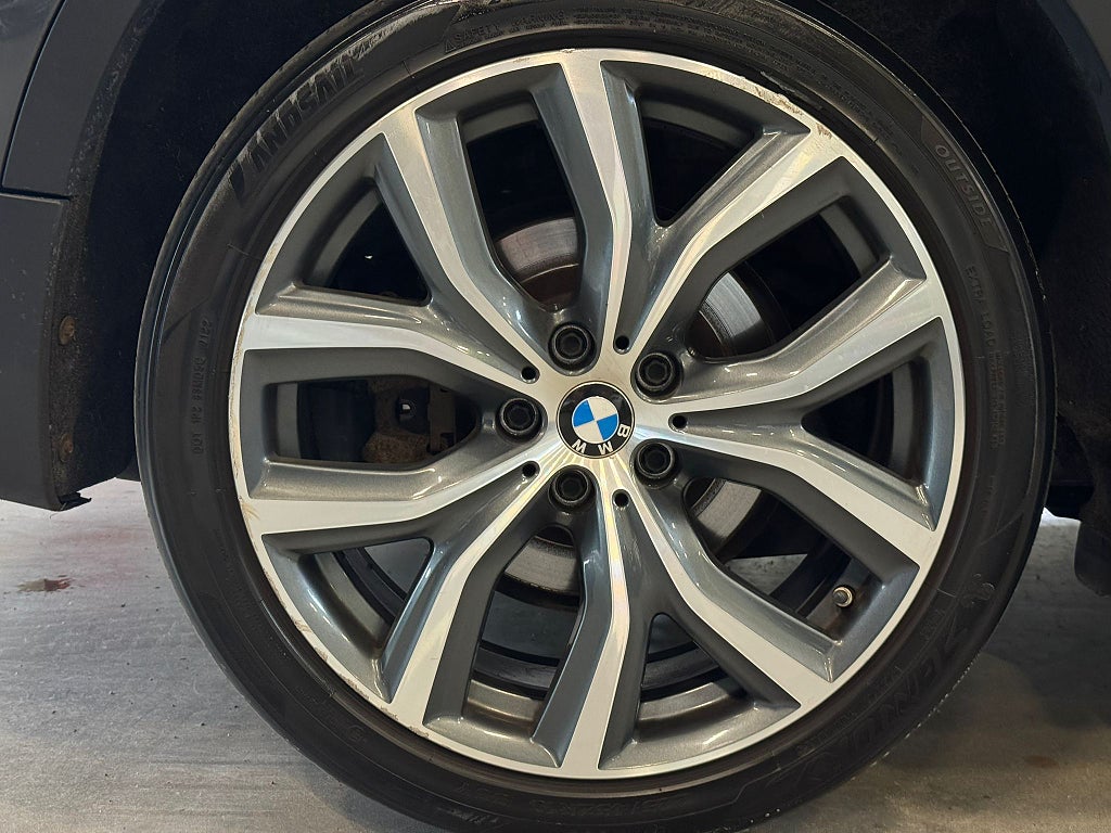 BMW X1 xDrive20d Aut Sport line Drag Kamera LED 19" HeadUp