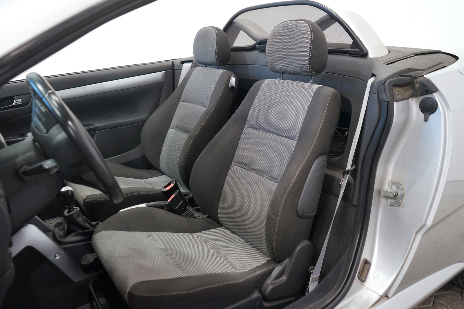 Opel Tigra TwinTop 1.4 Twinport 90hk 2005 - miniatyr 9