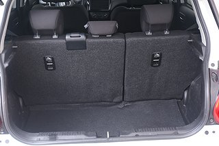 Halvkombi Suzuki Swift 17 av 17