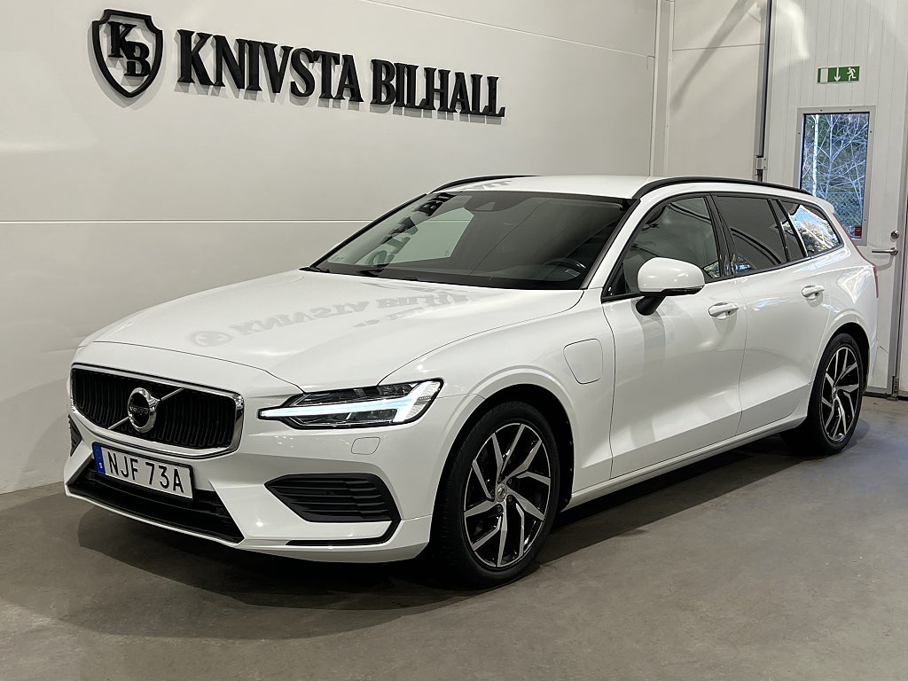 Volvo V60 Recharge T6 AWD Advanced Edition Moms Drag 340hk