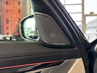 BMW 750 d xDrive M Sport 360/HuD/Laser/H&K/Dvärm/Softclose