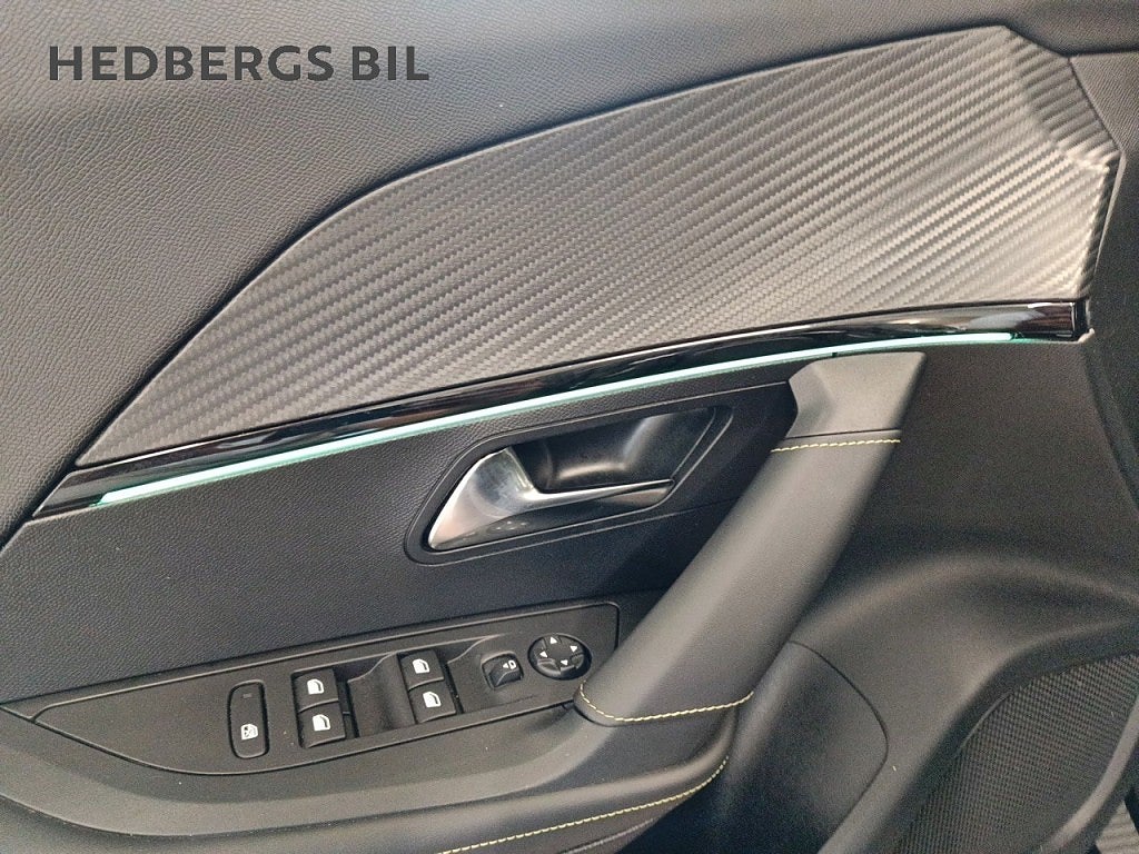 Peugeot 2008 GT 1.2 PURETECH 130HK AUTOMAT thumbnail