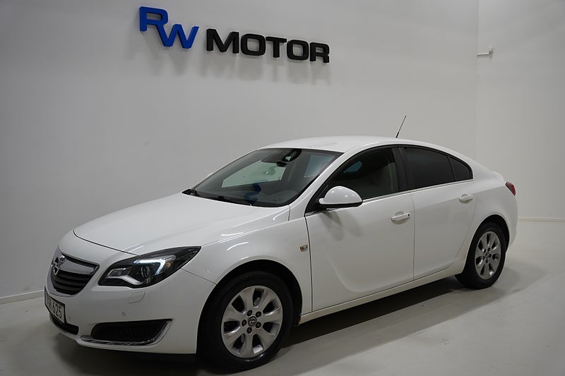 Halvkombi Opel Insignia 1 av 18