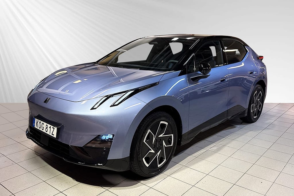 Lynk & Co 02 Core BEV