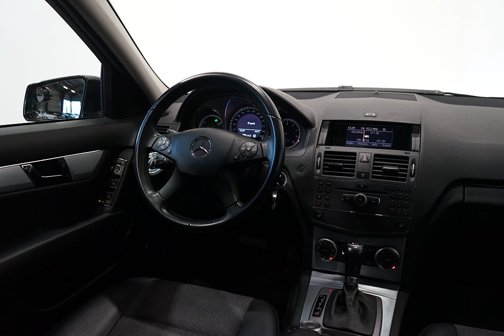 Mercedes-Benz C 180 T BlueEFFICIENCY Avantgarde Automat Dragkrok 156hk