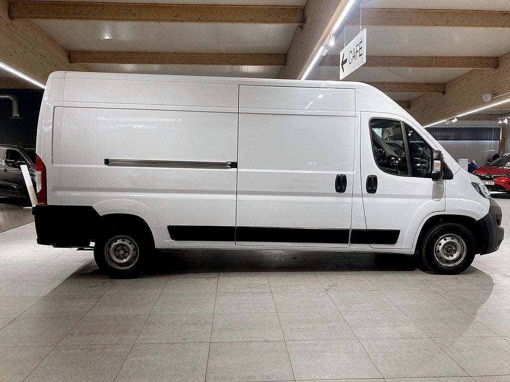 Bild på Peugeot Boxer PRO+ 2.2 BHDi 140hk L3H2 - B-KAMERA, DRAG