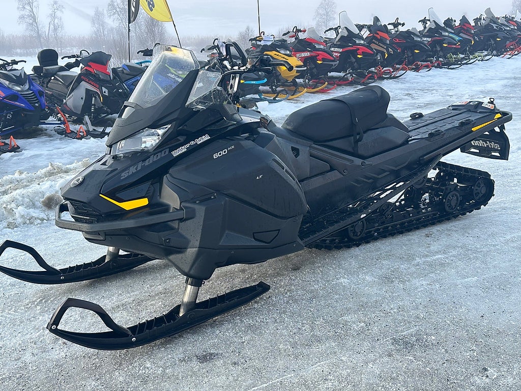 Ski-Doo Tundra LT 600 ACE -23  