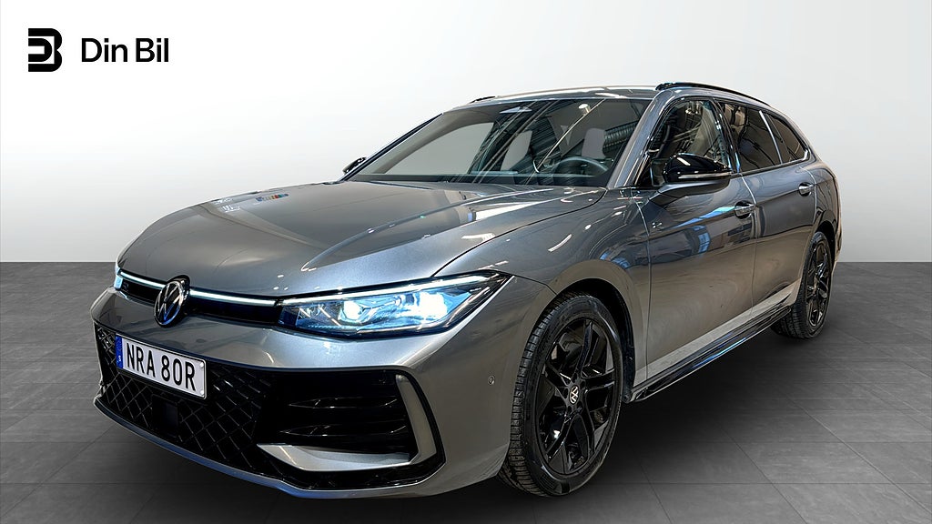 Volkswagen Passat R-Line Black TDI193 DSG 4M P-värmare/Drag/DCC