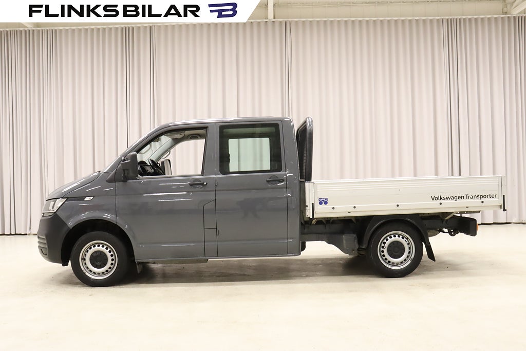Volkswagen Transporter TDI 110HK Dubbelhytt|6-Sits|Flak|Drag|Värmare|Leasbar