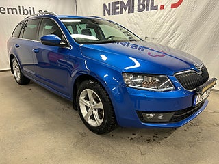 Skoda Octavia Kombi 2.0 TDI 4x4 Businessline Drag/S&V-däck