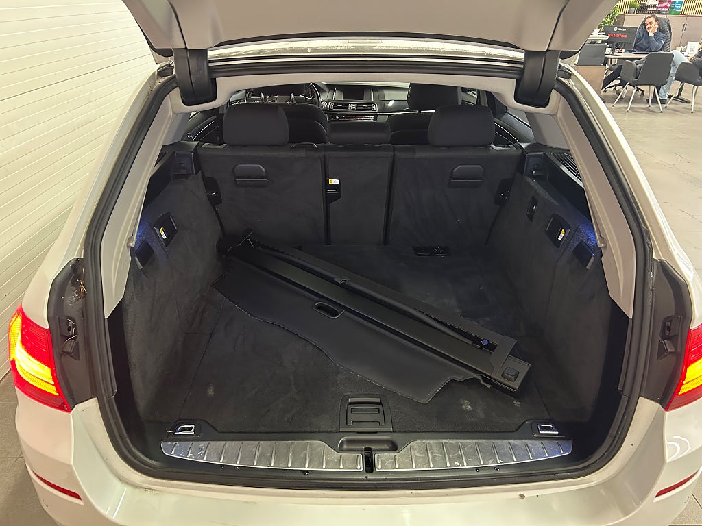 BMW 520 d xDrive Touring Steptronic 190hk |PDC|Rattvärme| 2015
