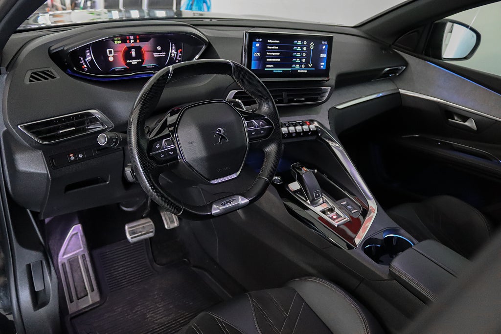 Peugeot 3008 1.5 BlueHDi 130 EAT GT-Paket Navi CarPlay