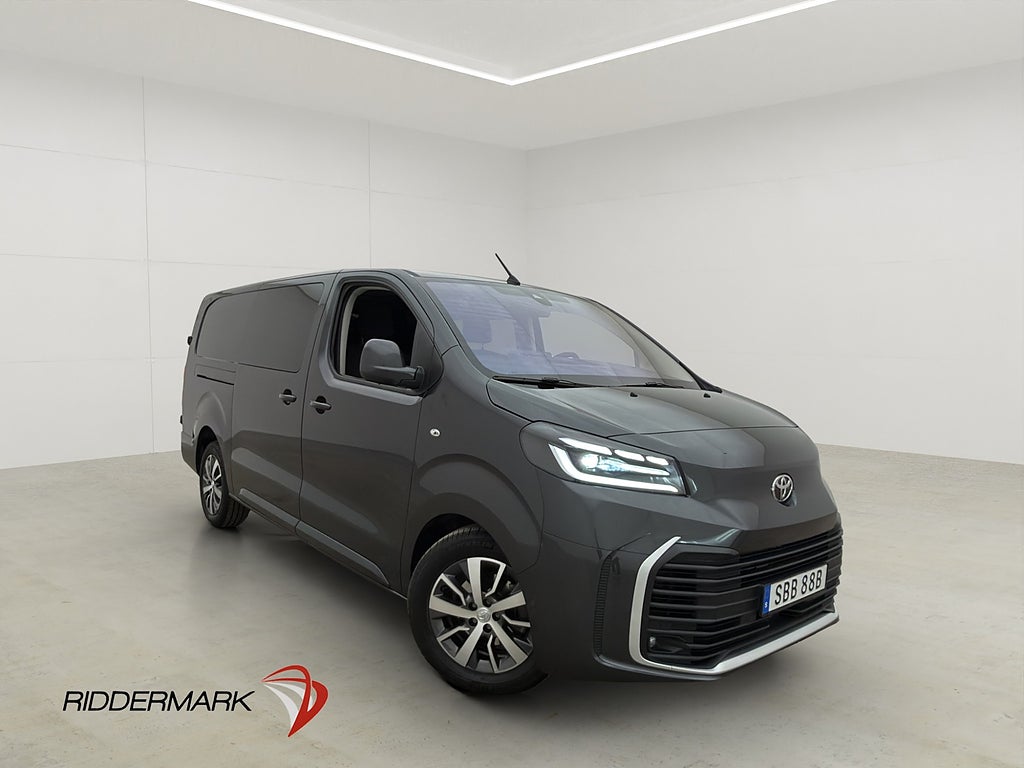 Toyota ProAce CrewVan Lång Cockpit Värm Drag B-Kamera Moms