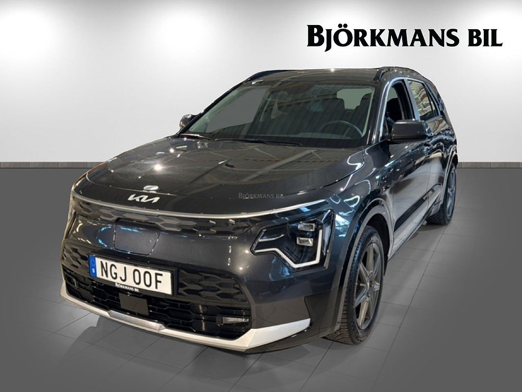 Kia Niro EV ACTION S & V-HJUL *LADDNING 15.000 KR INGÅR