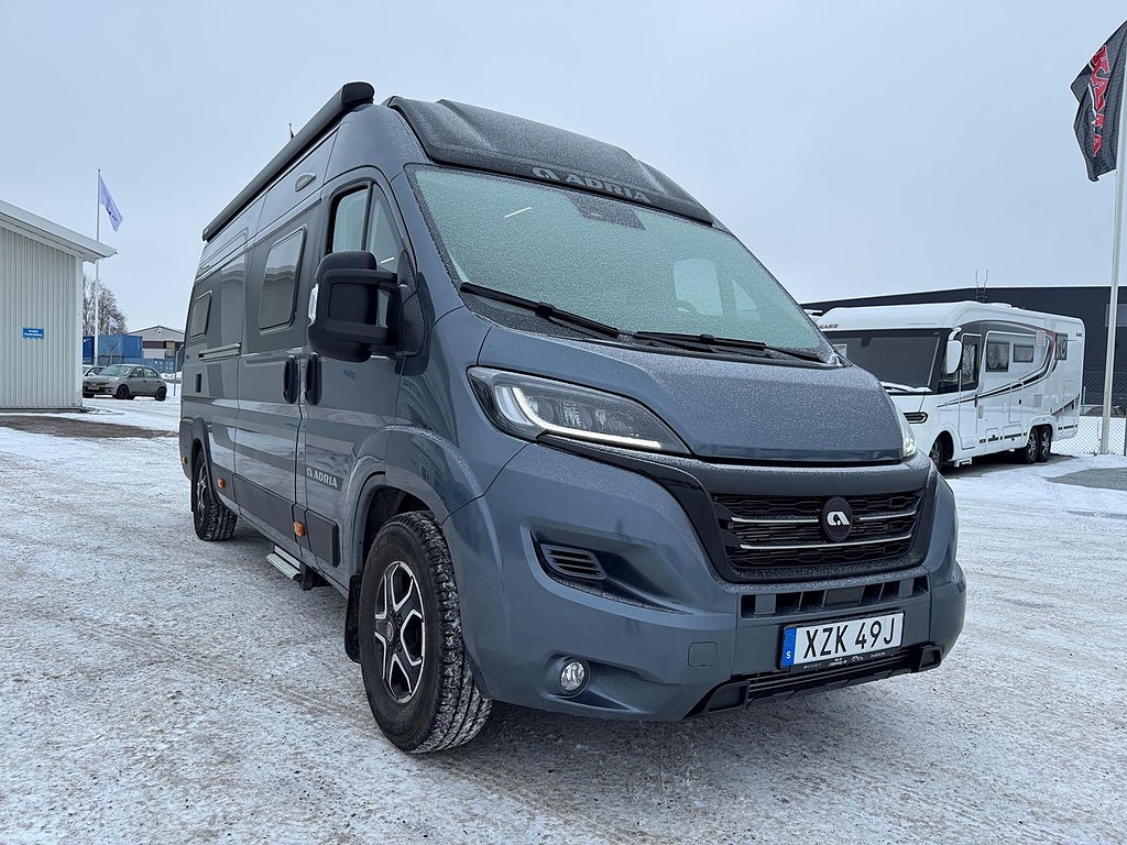 Adria Twin Supreme 640 SLB Långbäddar