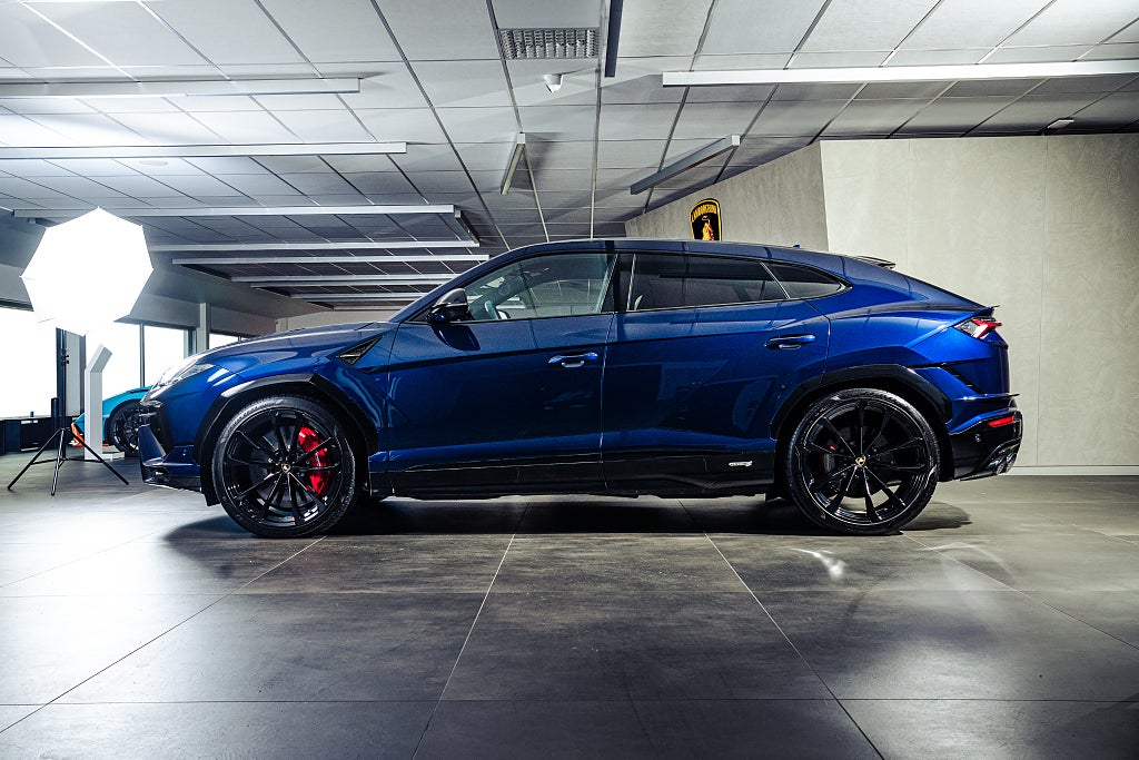 Gallery image 2 of 18