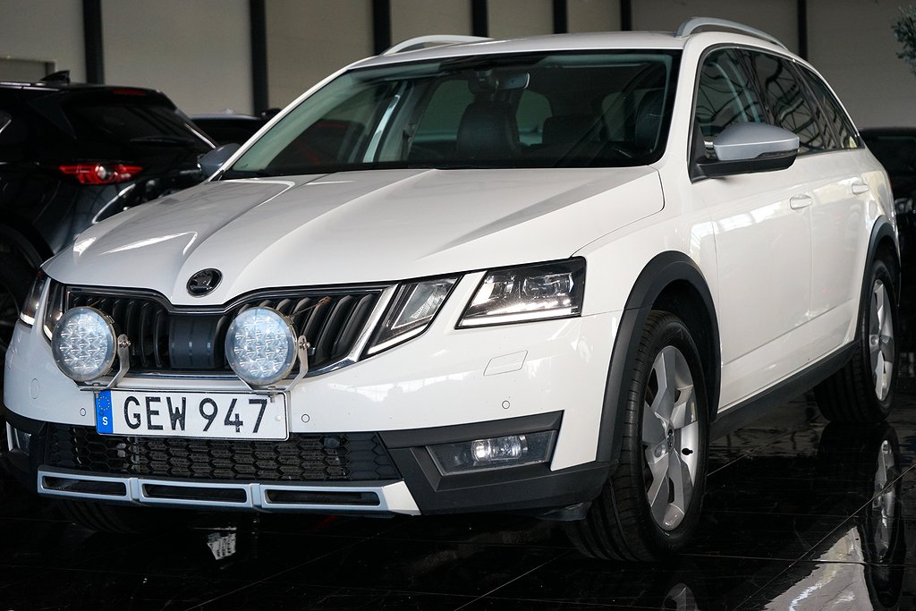 Skoda Octavia Scout 2.0 TDI 4x4 M-Värmare Drag Kamera