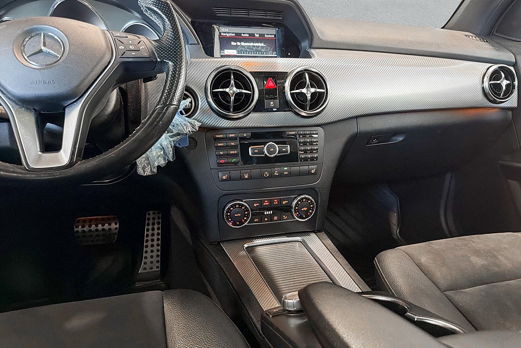 Mercedes-Benz GLK 220 CDI 4MATIC 7G-Tronic Plus AMG Panorama Drag 2-Ägare