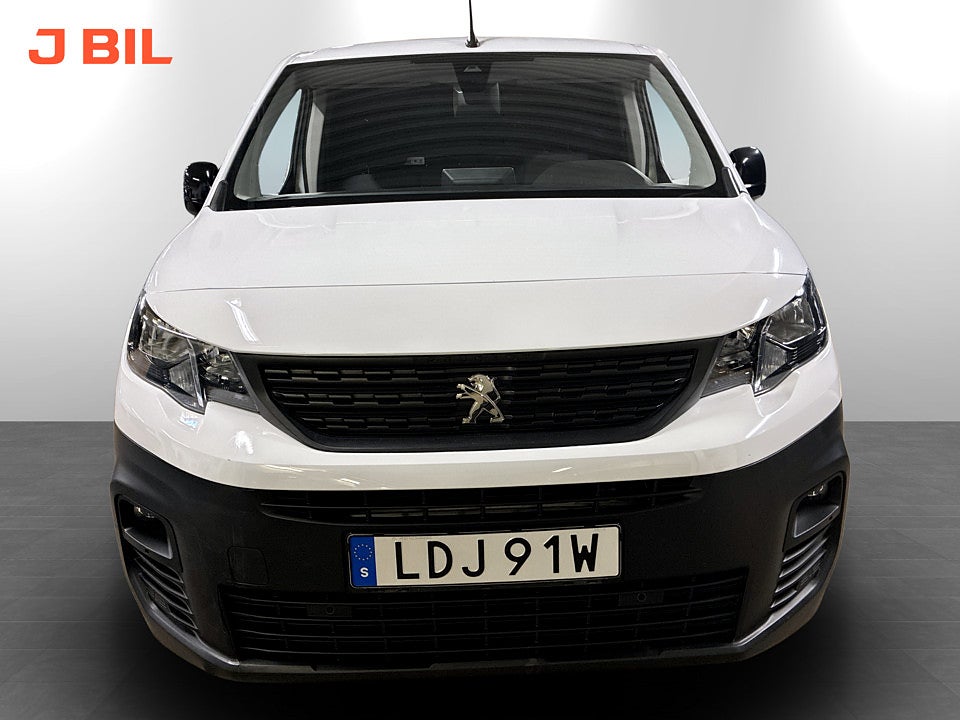 Bild på Peugeot Partner PRO+ L1 BHDi 130 Aut - WEBASTO, DRAG, BACKKAMERA