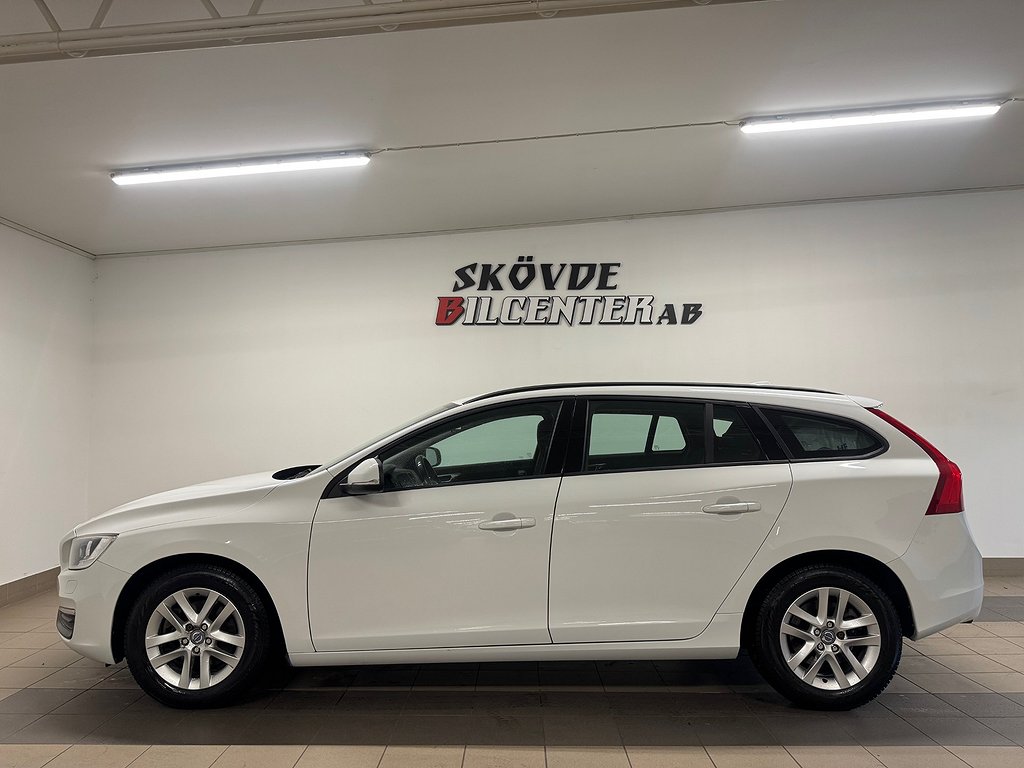 Volvo V60 D2 Kinetic/1-Ägare/6-Växlad/Dieselvärmare/Finans