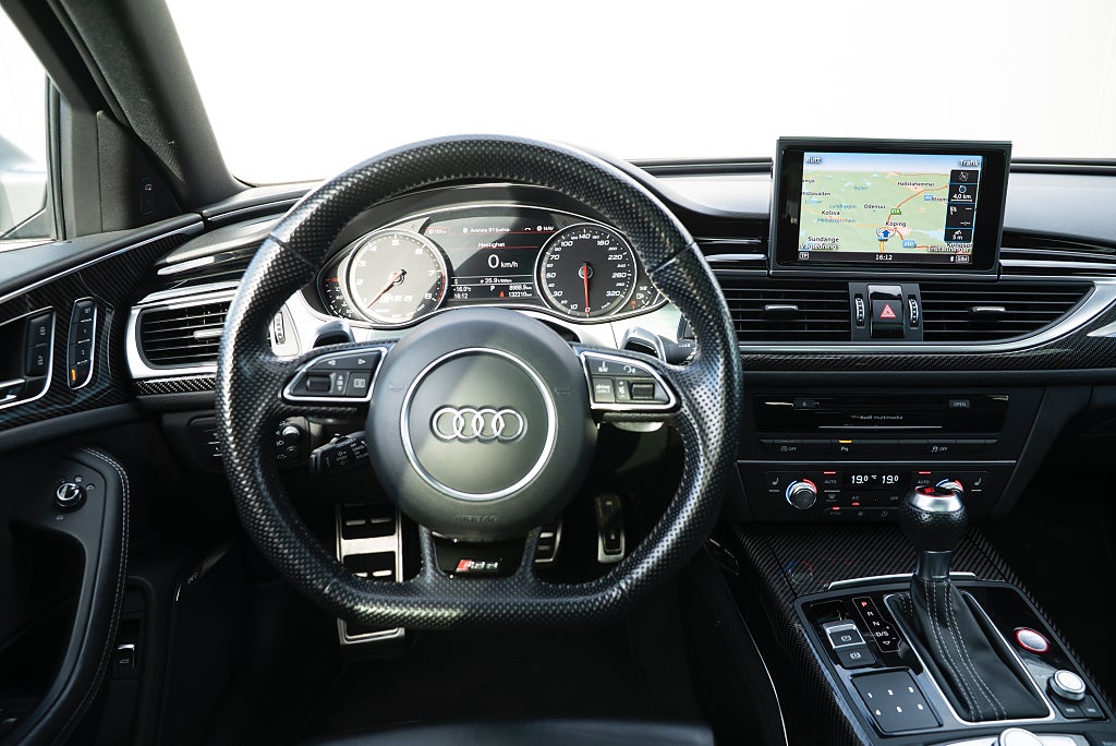 Audi RS6 2016 - miniatyr 30