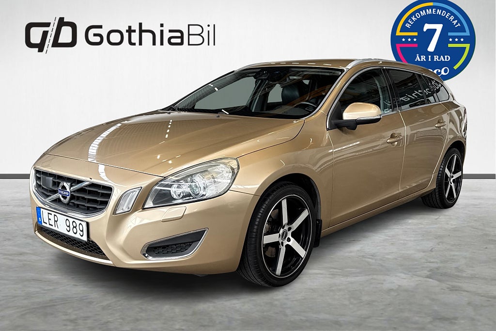 Volvo V60 D3 Geartronic Summum Läder BLIS Adaptiv Drag Värmare